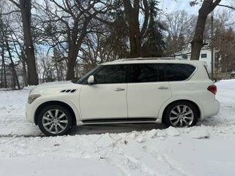 2011 infiniti qx 56