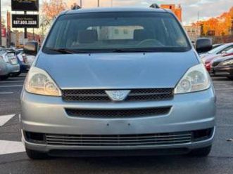 2005 toyota sienna - in-house financing available!