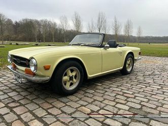 triumph - tr6 - 1971