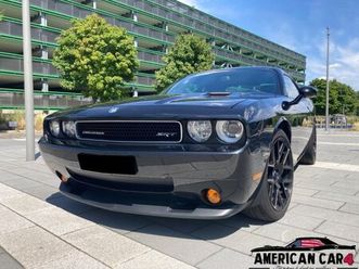 dodge challenger srt8 6.1 v8