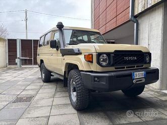 toyota land cruiser 78 4.0 v6