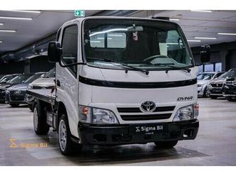 3.0 d4d 109hk hengerfeste 3seter dab ac eu05/2027 +++