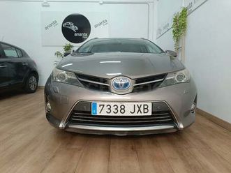 toyota auris hybrid advance touring sports