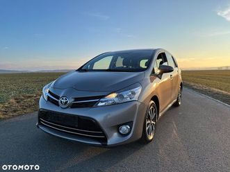 toyota verso 1.6 d-4d 5-sitzer start/stop skyview edition