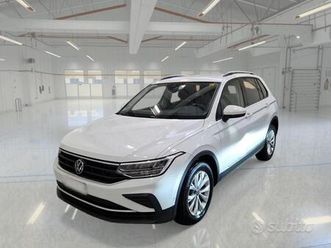 volkswagen tiguan 2.0 tdi scr 110kw life dsg 5 por