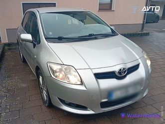 toyota auris 1.4 d4-d luna