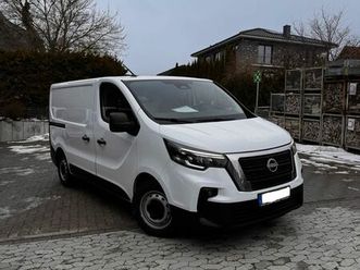 nissan nv300 2x