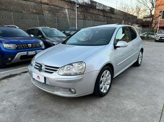 golf 1.6 16v fsi 3p. sportline