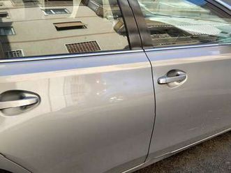 auris ii 2013 5p 1.8h lounge