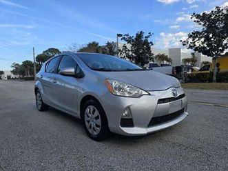 2014 toyota prius c three
