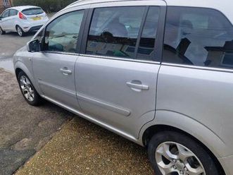 vauxhall, zafira, mpv, 2011, manual, 1686 (cc), 5 doors