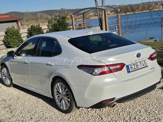 toyota camry 2.5 hybrid executive cvt