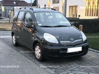 toyota yaris verso 1.5 luna 1.5 benzin