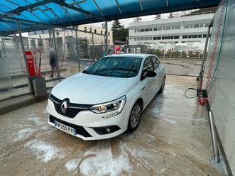 renault megane iv société 2 places 1.5 dci 95