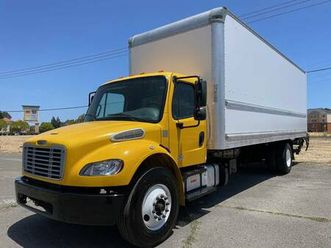 2019 freightliner m2 26ft box truck w liftgate and ramp **non-cdl**
