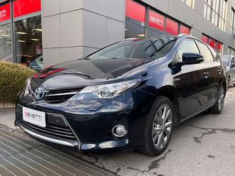 touring sport 1.8 hybrid lounge 136cv