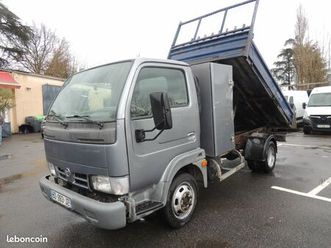 cabstar benne + coffre