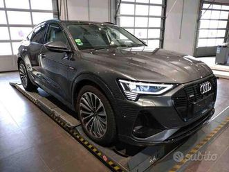 e tron 55 408cv s-line quattro hud 360° matrix 21