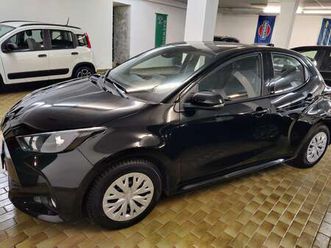 yaris 2022 1.5ybrid business