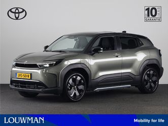 toyota urban cruiser executive awd 61 kwh *demo* | 19lm velgen | 360 camera | two-tone metaallak | protection pack |