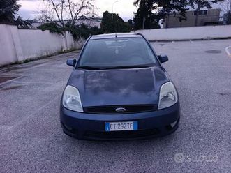 ford fiesta 2004