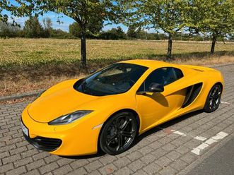 mclaren mp4-12c 3.8 v8 spider - volcano yellow