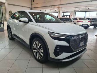 q4 sportback e-tron sportback 40 business advanced