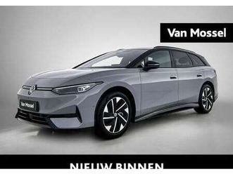 tourer limited edition 77 kwh 286 pk | uit voorraa