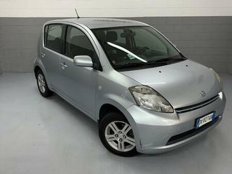daihatsu sirion 1.3 automatico neopatentato