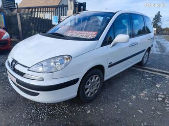 807 2.2 hdi 128 ch 7 places 01/2004 219400 km révision faite ct ok garantie