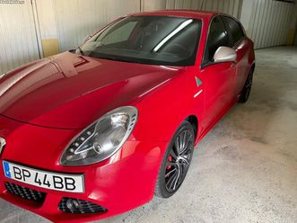 alfa romeo giulietta qv dezembro/12