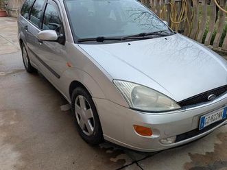 ford focus 1 serie