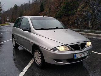 lancia y 1.2 elefantino blu