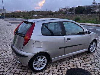 fiat punto 1.216v sport caixa de 6 fevereiro/02