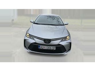 rabljeni toyota corolla saloon 2022.g 1.5 vvti