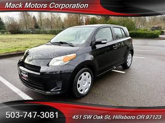 2011 scion xd automatic 85k low miles hatchback 33-mpg hatchback