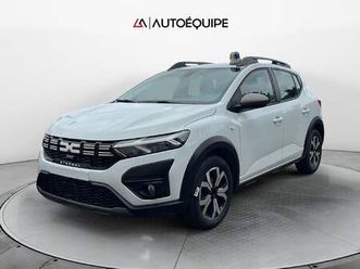 dacia sandero stepway 1.0 tce 100 cv eco-g comfort del 2023 usata a roma