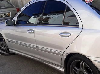 mercedes-benz c 220 w203 setembro/00