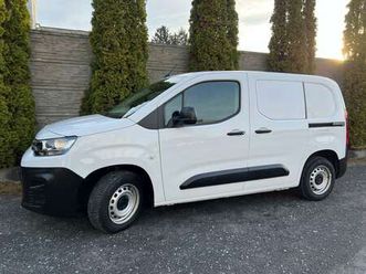 citroën berlingo kw komfort plus m puretech 110 s&s norm. nutzl. transporter / kastenwagen