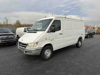 2006 dodge sprinter 2500 cargo van, ladder rack, shelving, low km!