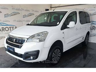 1.6 bluehdi (extreme) active tr.c. plus 4x4 100cv