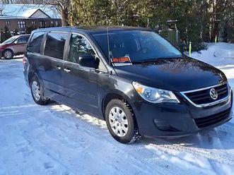 volkswagen routan 2012 3.6l ,en tres bonne condition bas milage
