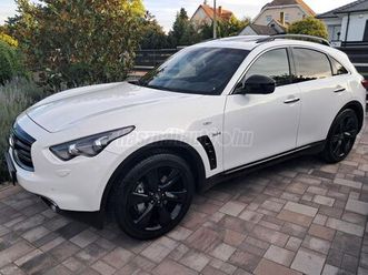infiniti qx70 3.0 d s premium (automata) magyarországi forg. hely. black edition