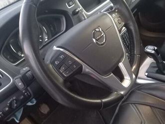 volvo v40 cross country