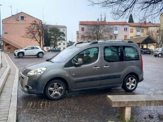 peugeot partner tepee 1.6 hdi 110 cv con gancio