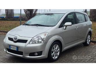 toyota corolla verso 2.2 d4-d