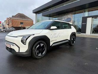 business 58.3 kw/h voiture de direction