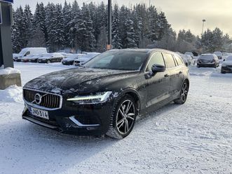 volvo v60 t6 twe awd inscription expression aut ** webasto / acc / harmankardon / p.kamera / blis / navi / vetokoukku **