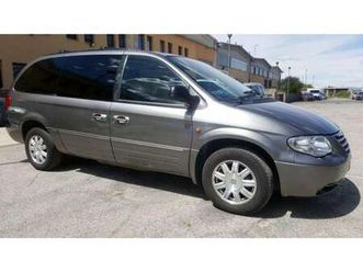 grand voyager 2.8 crd lx stow and go auto