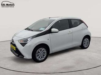 1.0i 72cv *usb*bluetooth*radio*